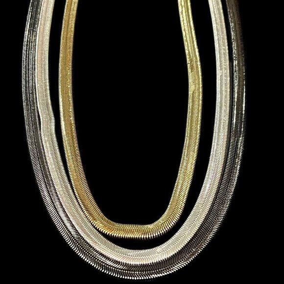 Herringbone 3 Strand Tricolor Gold Silver and Black Chain Necklace Layered - Picture 1 of 10